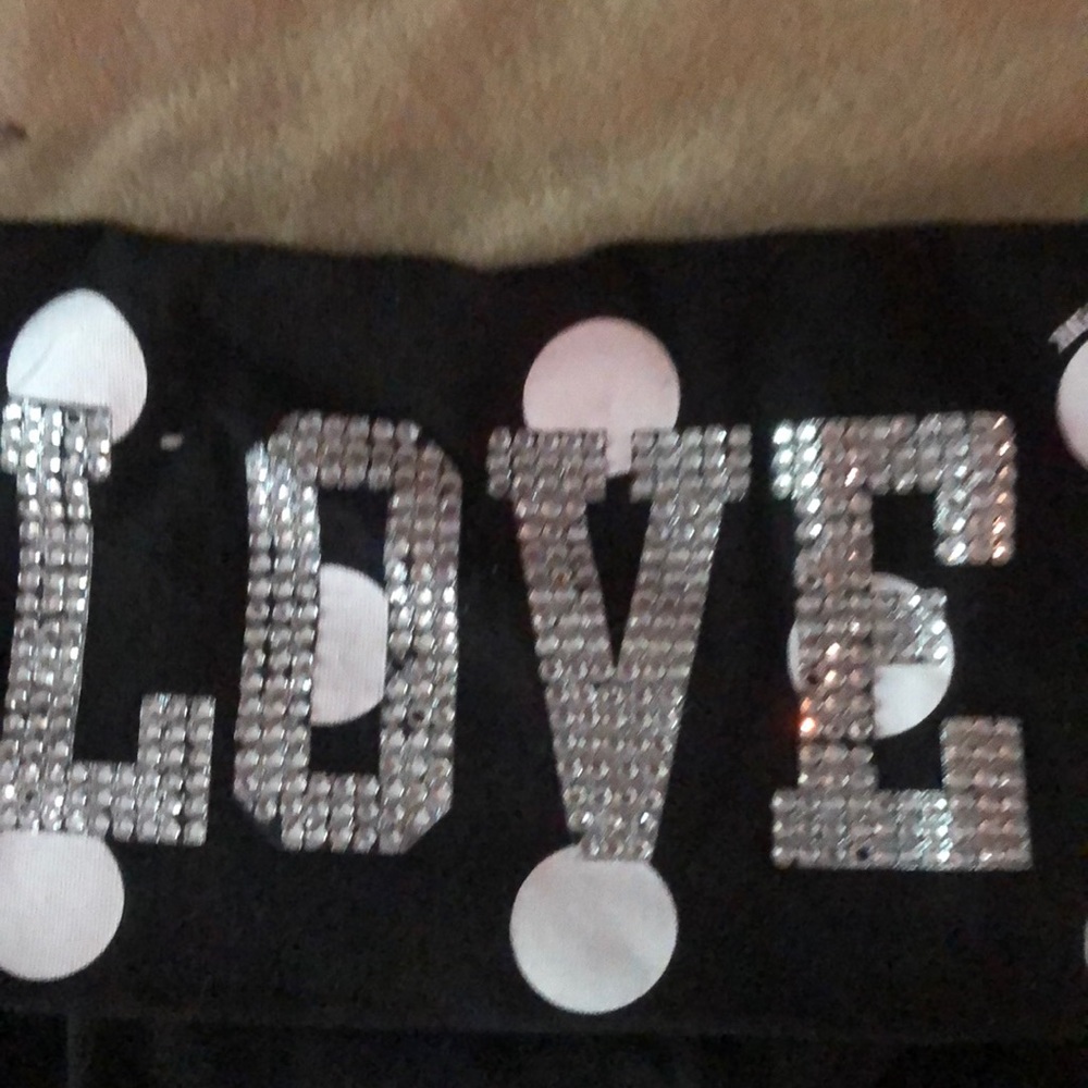 Pink V.S. (Never worn)